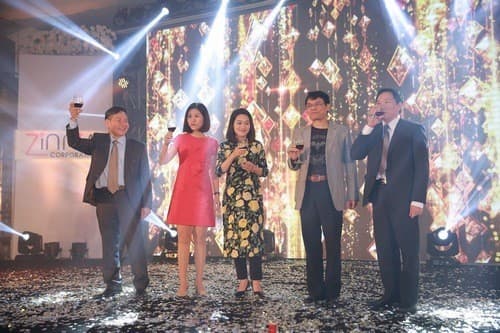 Đại gia đình Zinnia: Tưng bừng hội ngộ trong đêm tiệc