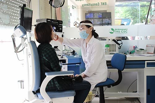 Khám tai mũi họng định kỳ để được thăm khám và điều trị kịp thời hiệu quả