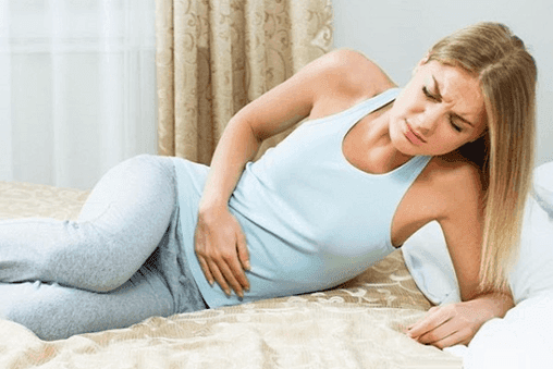 Triệu chứng đau bụng do u nang buồng trứng