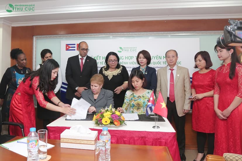 Hợp tác y tế với Cuba bản tin 18h đài Hà Nội