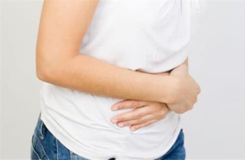 Viêm đại tràng mạn tính là một trong các bệnh đường tiêu hóa phổ biến vơi triệu chứng đau bụng, rối loạn đại tiện. 