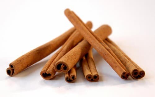 Một số nghiên cứu cho thấy, quế giúp giảm đường huyết ở bệnh nhân tiểu đường.