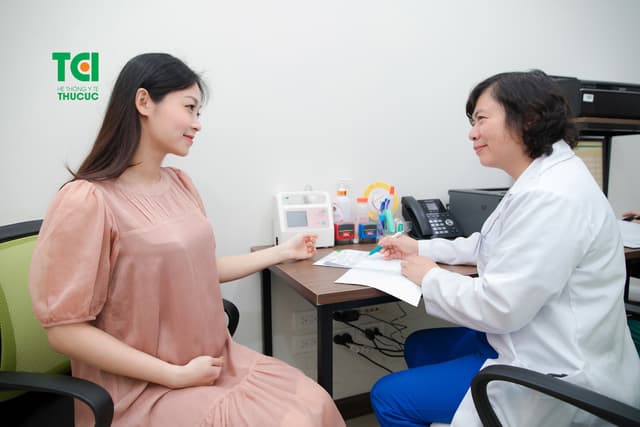 Những dấu hiệu u xơ tử cung, chị em cần biết