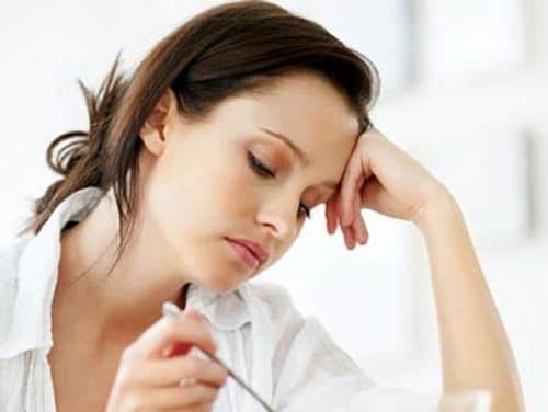 Thói quen ăn uống không khoa học là một nguyên nhân gây khó tiêu