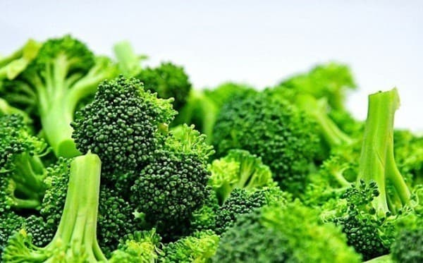 súp lơ là thực phẩm giúp ngủ ngon