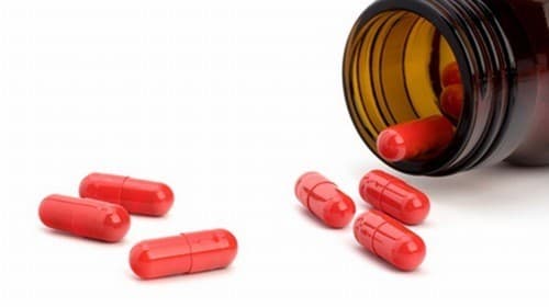 Điều trị triệu chứng tê tay bằng thuốc.