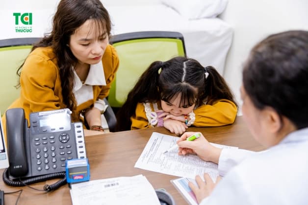 bổ sung sắt cho trẻ