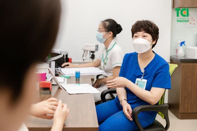 Tuân theo hướng dẫn của bác sĩ sau khi mổ thai ngoài tử cung