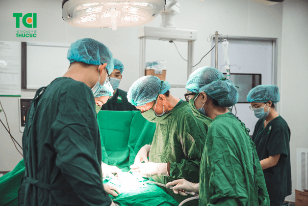 Việc tuân thủ chặt chẽ các quy tắc sau phẫu thuật lấy thai ngoài tử cung là quan trọng để đảm bảo an toàn và nhanh chóng hồi phục.