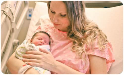 Chị em sau sinh mổ cần từ 6 tháng sau khi sinh mới nên đặt vòng. 