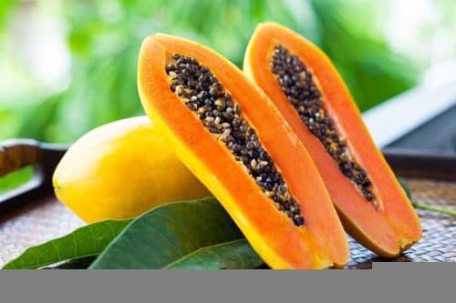 Người bệnh đau dạ dày nên ăn đu đủ chín để kích thích tiêu hóa, giảm triệu chứng khó tiêu, táo bón