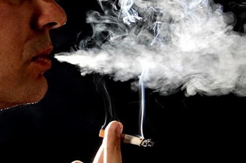 Hút thuốc lá là nguyên nhân chính gây ung thư phổi