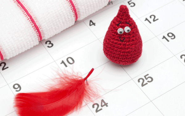 Mang thai ra máu nhưng không đau bụng là hiện tượng xảy ra trong thai kì khiến nhiều chị em lo lắng