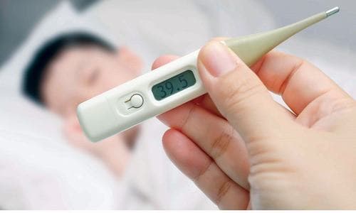 bị sốt xuất huyết có được tắm không