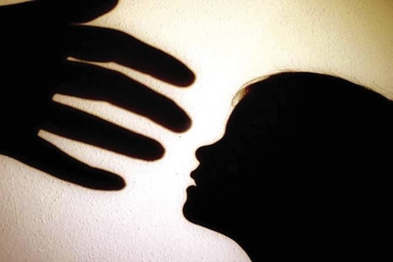 Quan hệ với người dưới 14 tuổi có thai là vi phạm pháp luật