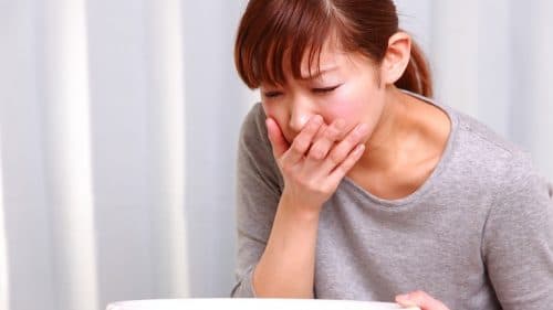 Trào ngược axit dạ dày là một căn bệnh phổ biến, có tỷ lệ người mắc cao do lối sống sinh hoạt và thói quen ăn uống không khoa học, lành mạnh. 