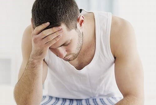 Một số dị tật ở cơ quan sinh dục nam giới có thể gây tắc ống dẫn tinh.