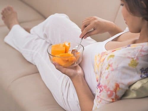 Thay đổi chế độ ăn uống cũng là cách chữa đau thượng vị ở bà bầu hiệu quả