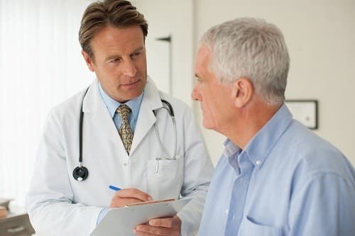 Bạn nên đến cơ sở chuyên khoa để thăm khám khi đi tiểu nhiều lần trong đêm