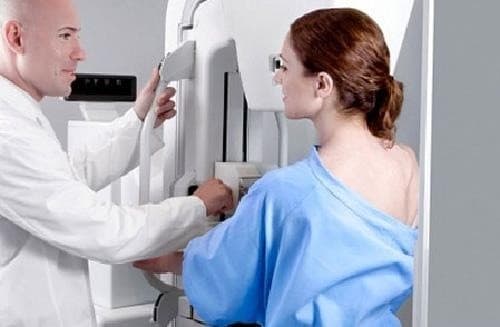 Cần thăm khám để được chẩn đoán phát hiện kịp thời nguyên nhân gây hạch ở nách và điều trị hiệu quả