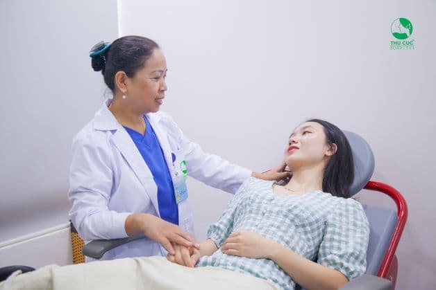 Ra máu báo bao lâu thì biết có thai không phải chị em nào cũng nắm rõ