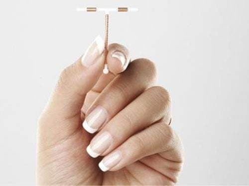 Tháo vòng tránh thai có bị chảy máu không là băn khoăn của nhiều chị em