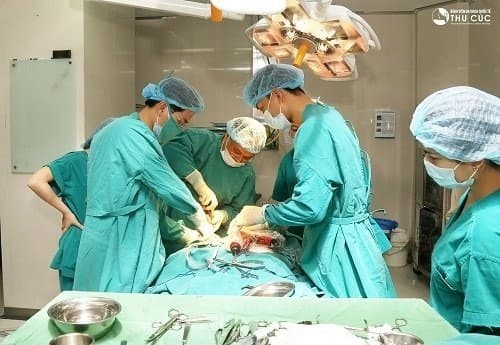 Bệnh viện Thu Cúc thực hiện điều trị rách sụn chêm đầu gối hiệu quả