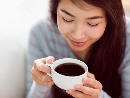 Lạm dụng cafein khiến cơ thể mệt mỏi, buồn ngủ