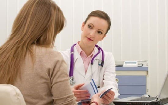 Bạn nên đến cơ sở chuyên khoa để thăm khám khi mắc lupus ban đỏ