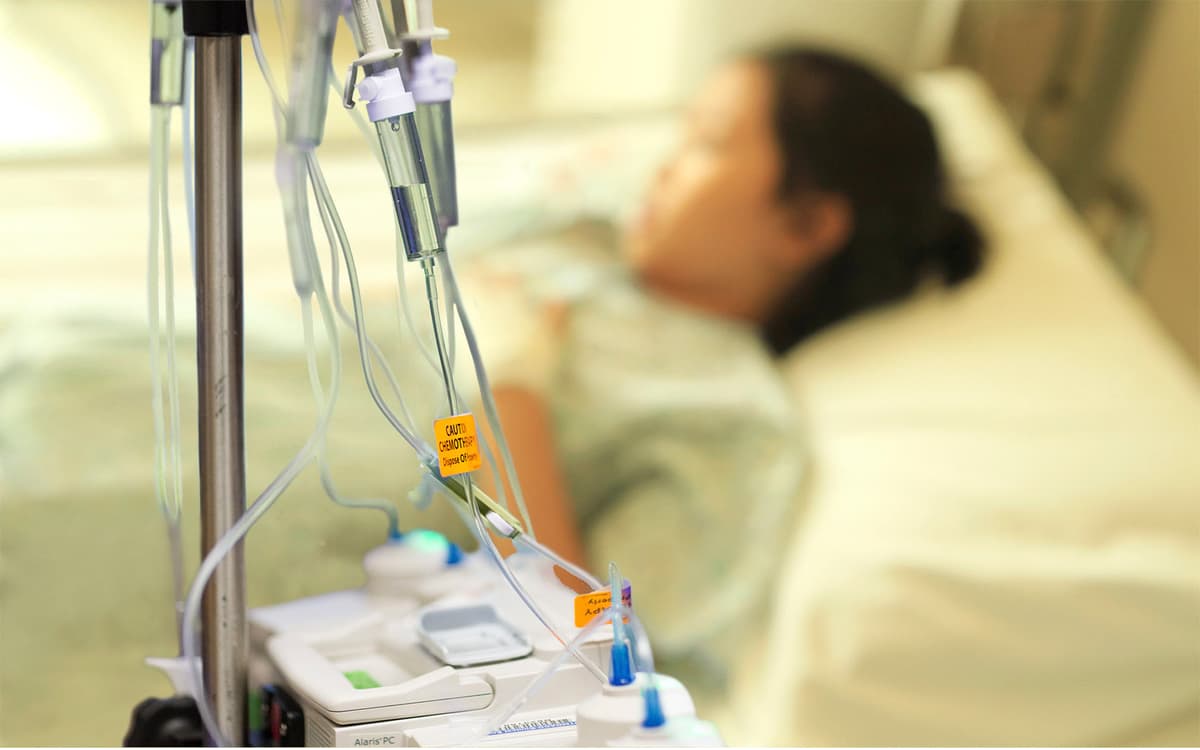 Hóa trị và xạ trị khác nhau như thế nào?