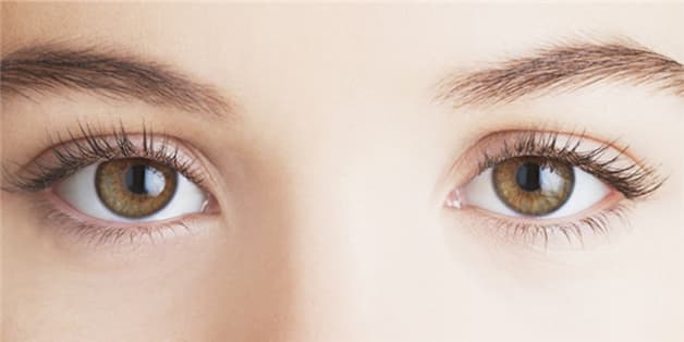 triệu chứng ung thư mí mắt