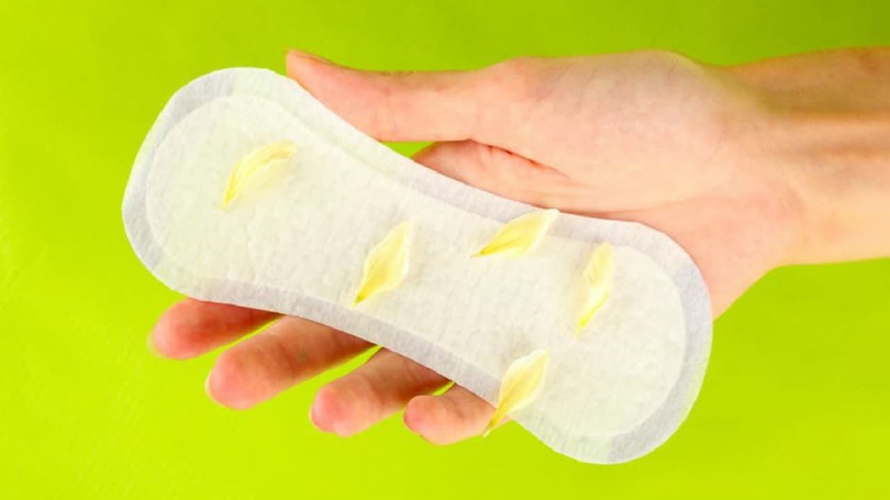 Khí hư màu vàng có thể là tín hiệu của sự tồn tại các vấn đề sức khỏe ở bà bầu