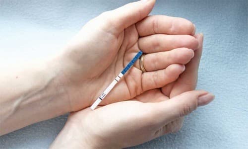 Que thử rụng trứng giúp xác định thời gian rụng trứng