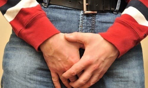 Viêm tinh hoàn có nguy hiểm không là điều nhiều nam giới thắc mắc