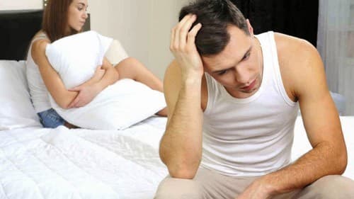 Viêm tinh hoàn có thể gây ra những biến chứng nguy hiểm cho người bệnh, đặc biệt có thể gây vô sinh, hiếm muộn