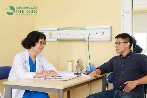 Khi có dấu hiệu bị viêm tinh hoàn, người bệnh cần nhanh chóng tới bệnh viện để tiến hành thăm khám