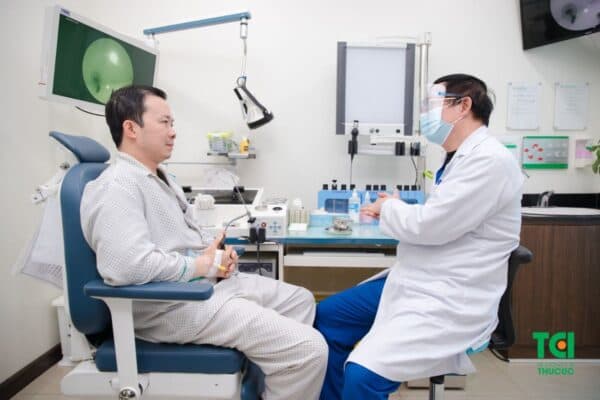 Người bệnh có dấu hiệu bất thường ở tai, mũi, họng cần được tiến hành nội soi để xác định bệnh lý, trả lời cho câu hỏi nội soi tai mũi họng khi nào cần thực hiện