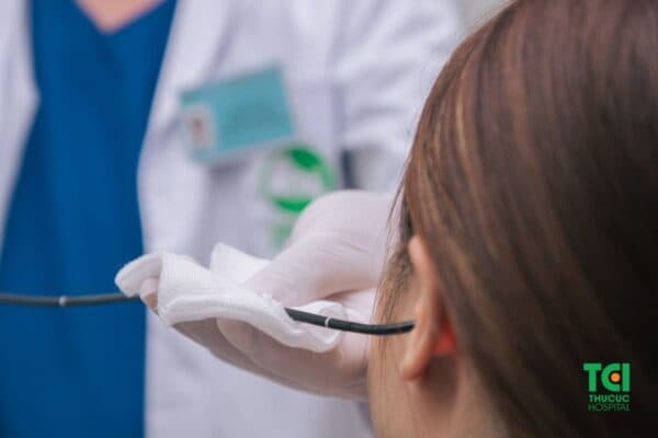 Nội soi giúp bác sĩ dễ dàng quan sát, xác định tình trạng của cấu trúc bên trong tai mũi họng