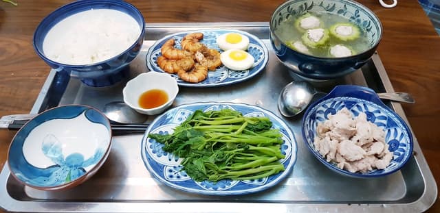 Ăn gì để niêm mạc tử cung dày lên?