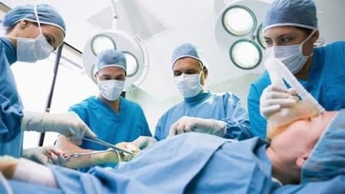 Phẫu thuật nội soi dạ dày là phương pháp phẫu thuật ít xâm lấn với vết mổ nhỏ, ít đau