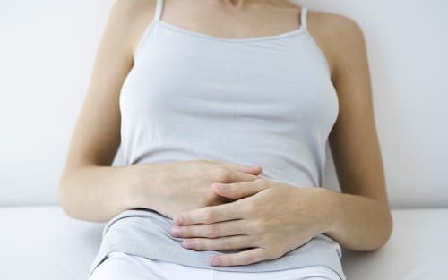 Ra khí hư màu vàng có thể là dấu hiệu phụ khoa chị em không nên bỏ qua