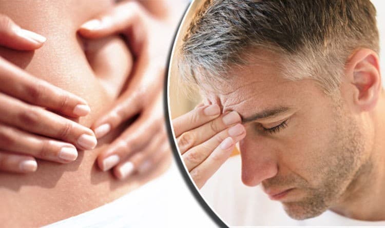 Triệu chứng thường gặp của ung thư bàng quang là các vấn đề về tiểu tiện bao gồm: tiểu thường xuyên, tiểu ra máu, đau khi tiểu, v.v.