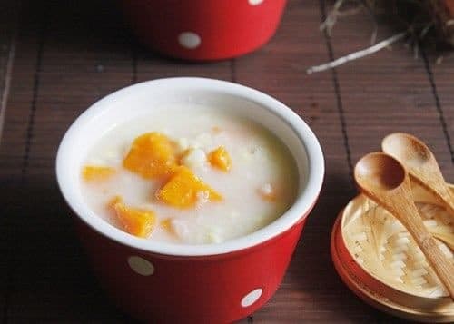 Người bệnh đau dạ dày có thể ăn khoai lang luộc hoặc nấu chè