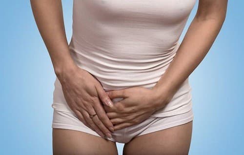 Đau bụng dưới, cảm giác bụng căng đầy, nặng bụng tại vùng chậu là một dấu hiệu.