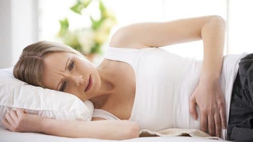 Người bệnh loét đại tràng thường có các triệu chứng đau bụng, đại tiện nhiều lần, mệt mỏi, gầy yếu