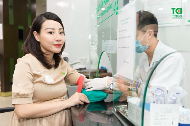 Xét nghiệm triple test có cần nhịn ăn không?