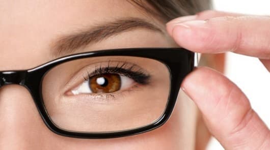 Tăng nhãn áp xuất hiện do các cấu trúc ở trong mắt bị lão hóa, mất tính đàn hồi và đường thoát của thủy dịch bị bít kín