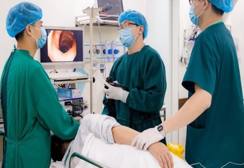 Khám tầm soát ung thư thực quản định kì phát hiện bệnh sớm