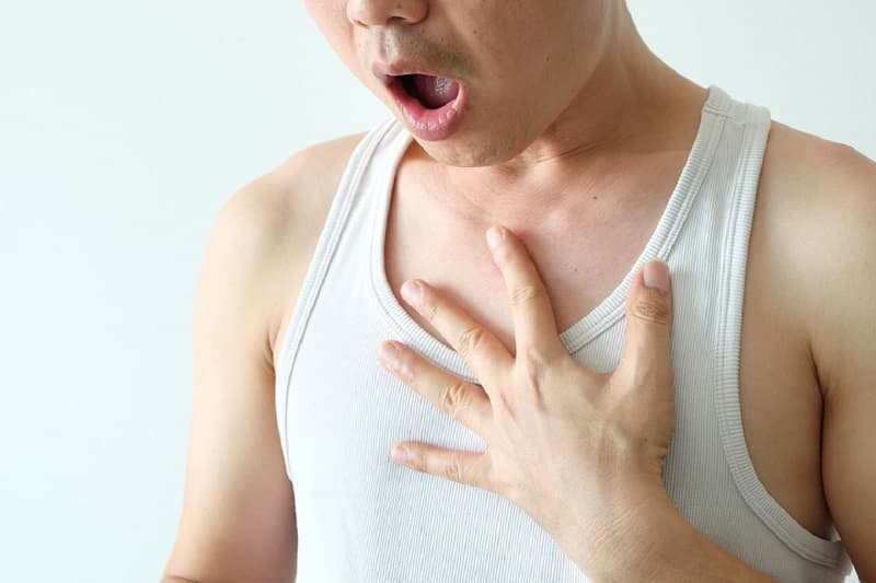 Đau tức ngực phải có thể bắt nguồn từ nhiều nguyên nhân khác nhau