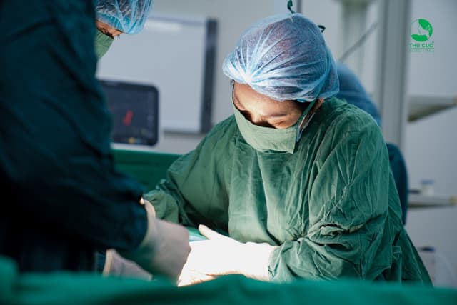 Bệnh viện Thu Cúc có bác sĩ mổ đẻ không? Có sinh đẻ tại viện